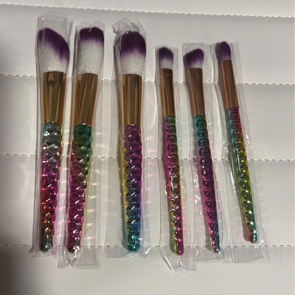 Makeup Brush Set of 6 Unicorn Rainbow New! - Picture 3 of 3